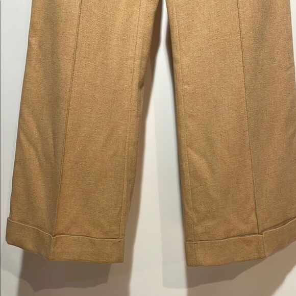 Vintage Tan Chinos with Relaxed Fit and Wide-Leg Design - Picture 4 of 10